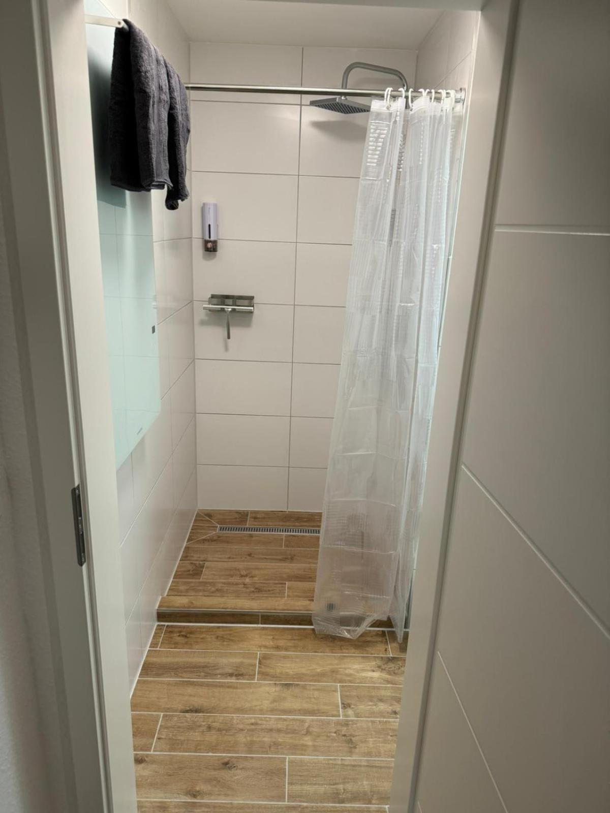 Studio Zimmer In Innenstadt Karlsruhe Exteriér fotografie