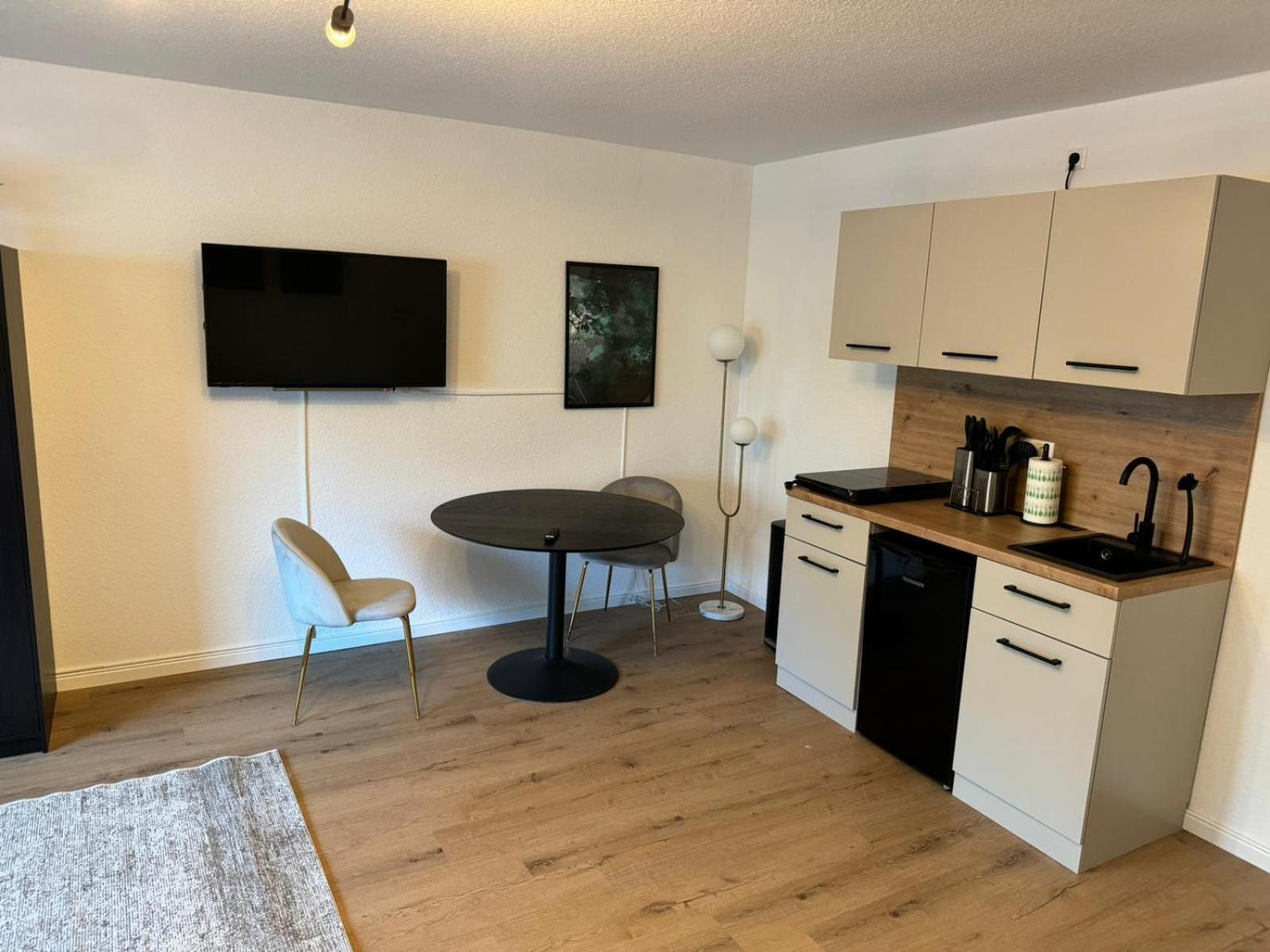 Studio Zimmer In Innenstadt Karlsruhe Exteriér fotografie